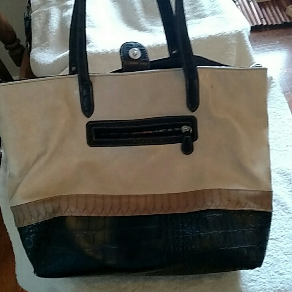 Shoulder bag